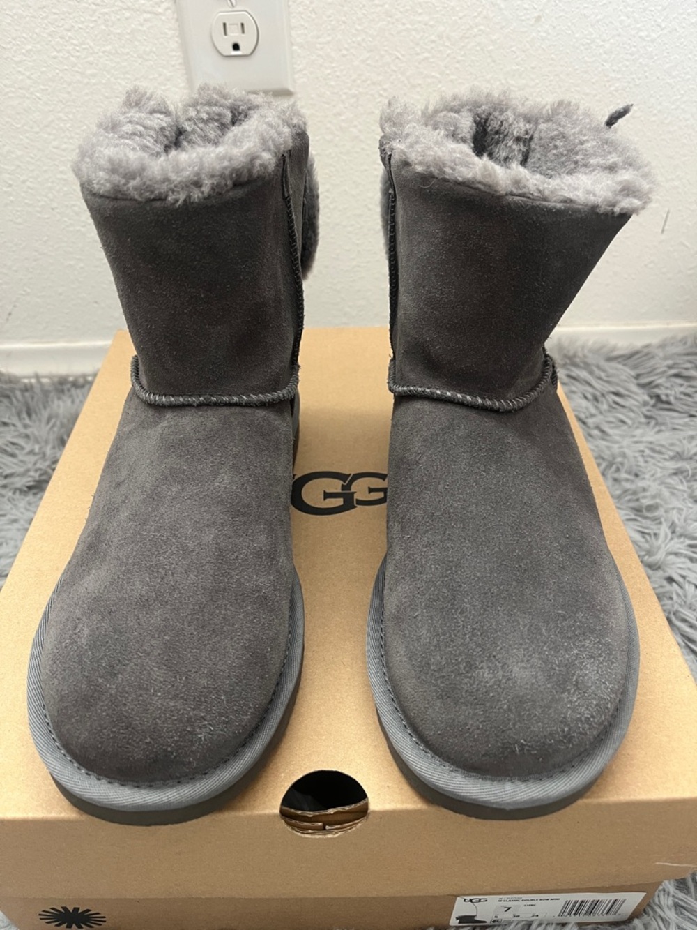 UGG Charcoal Gray Shearling Bow Back Ankle Boots - Picture 3 of 6